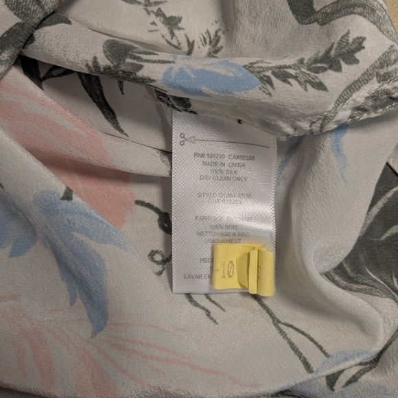 Equipment Femme White 100% Silk Button-Up Signature Silk Shirt Tropical Hawaiian - Picture 9 of 10